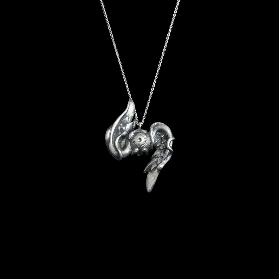 Pendentif Méduse Maedusa en argent 925 oxydé mat, chevelure de serpents sculptée à la main
